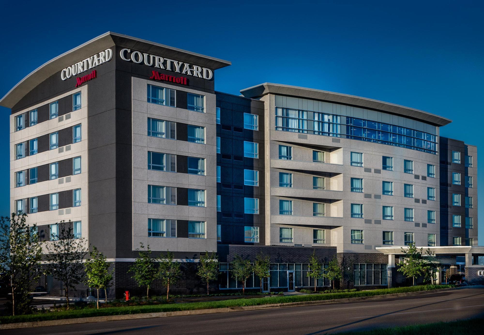 Courtyard By Marriott Winnipeg Airport Екстер'єр фото